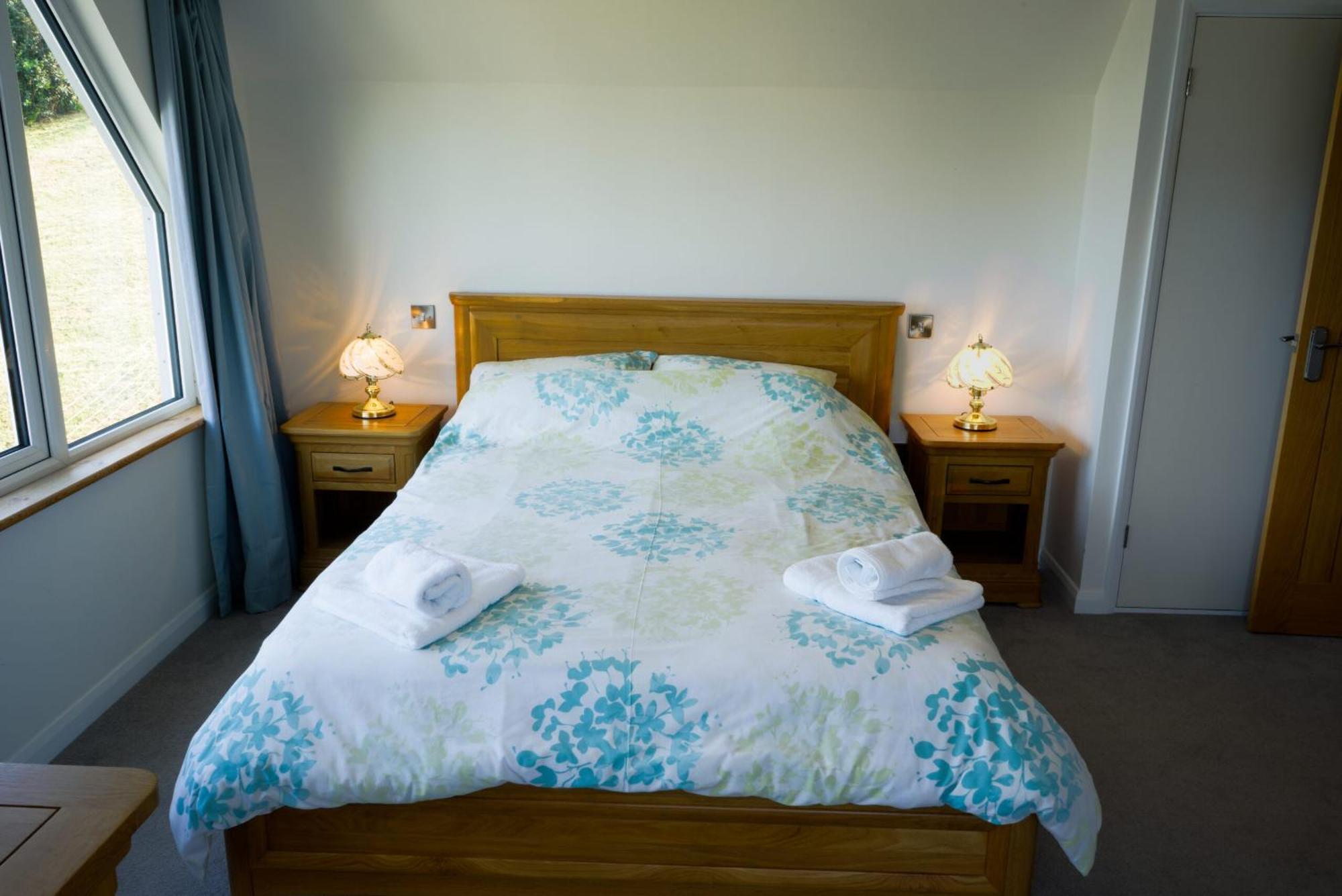 Spinnaker Cadgwith Holiday Home Экстерьер фото